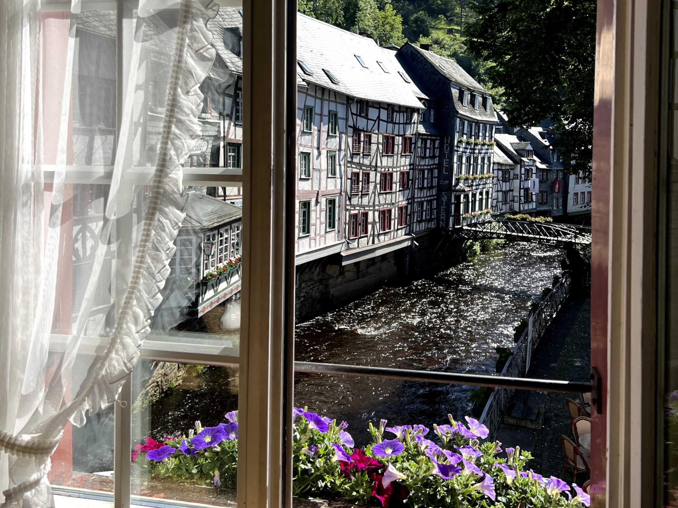 The Best Things To Do In Monschau: A Romantic Getaway